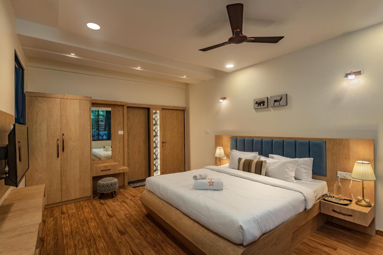 קארג'אט Saffronstays Riverfront Manor, 5-Bdr Pool Villa By Pej River מראה חיצוני תמונה