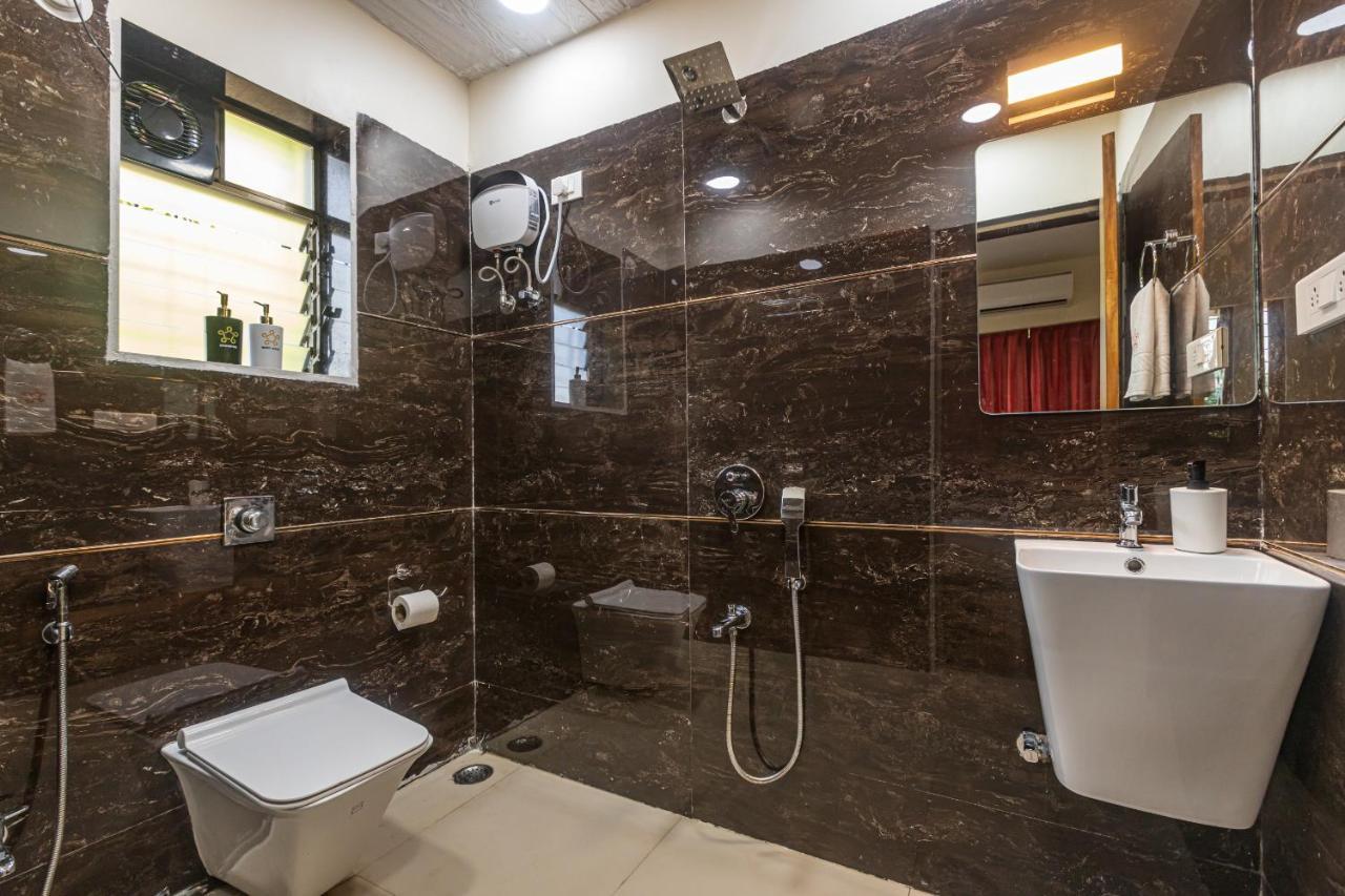 קארג'אט Saffronstays Riverfront Manor, 5-Bdr Pool Villa By Pej River מראה חיצוני תמונה