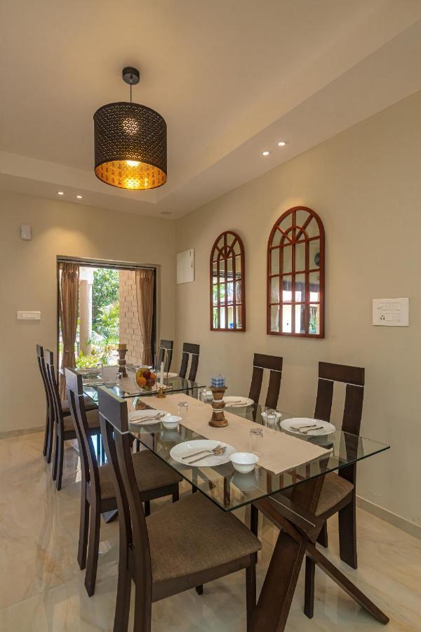 קארג'אט Saffronstays Riverfront Manor, 5-Bdr Pool Villa By Pej River מראה חיצוני תמונה